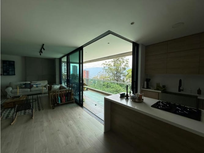 Apartamento de 3 alcobas en venta en Los Balsos, Medellín, 180 m² · foto 7 de 15