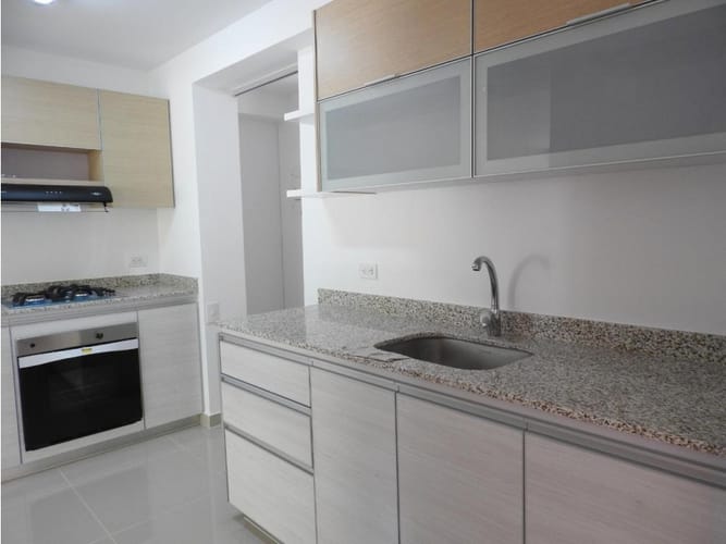 Apartamento de 3 alcobas en arriendo en Cristales, Cali, 100 m² · foto 7 de 24
