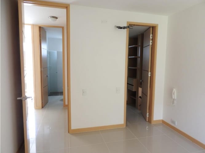 Apartamento de 3 alcobas en arriendo en Cristales, Cali, 100 m² · foto 16 de 24