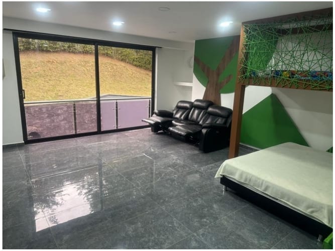 Casa de 6 alcobas en venta en Vía Las Palmas, Envigado · foto 20 de 22