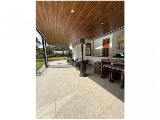 Casa de 5 alcobas en venta en Escobero, Envigado, 1000 m² · foto 11 de 16