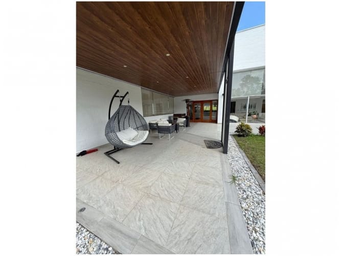 Casa de 5 alcobas en venta en Escobero, Envigado, 1000 m² · foto 12 de 16