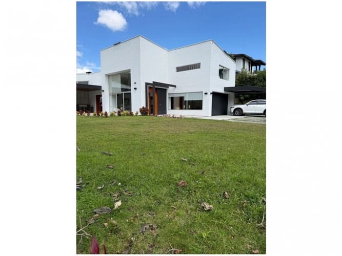 Casa de 5 alcobas en venta en Escobero, Envigado, 1000 m² · foto 16 de 16