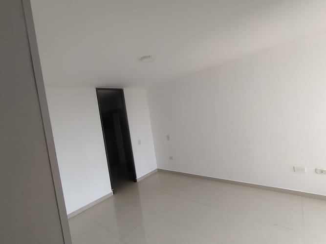 Apartamento de 3 alcobas en arriendo en Casco Antiguo - Floridablanca, Floridablanca, 96 m² · foto 2 de 13