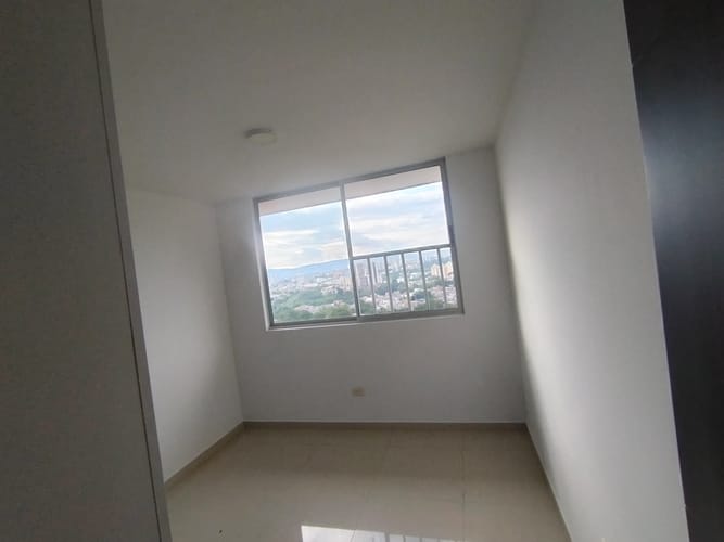 Apartamento de 3 alcobas en arriendo en Casco Antiguo - Floridablanca, Floridablanca, 96 m² · foto 4 de 13