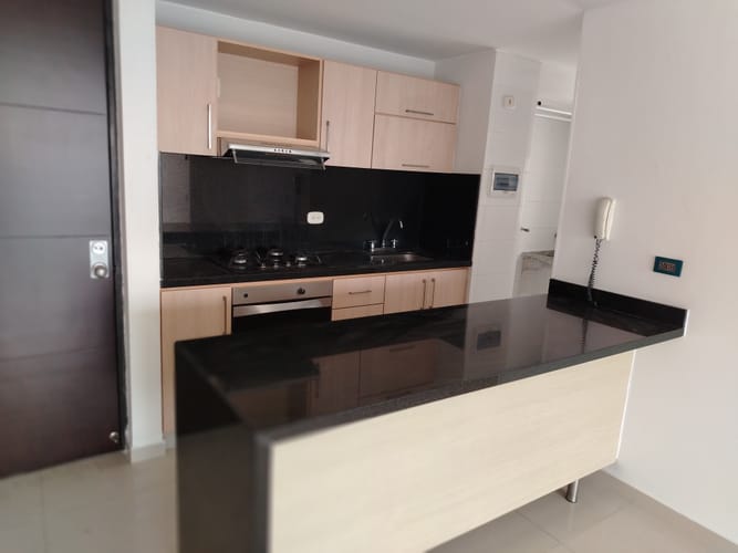 Apartamento de 3 alcobas en arriendo en Casco Antiguo - Floridablanca, Floridablanca, 96 m² · foto 6 de 13