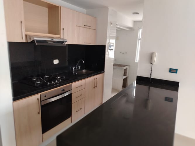Apartamento de 3 alcobas en arriendo en Casco Antiguo - Floridablanca, Floridablanca, 96 m² · foto 7 de 13