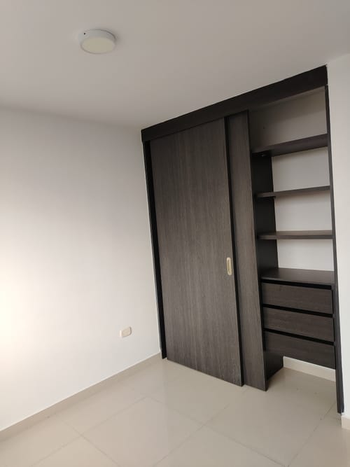 Apartamento de 3 alcobas en arriendo en Casco Antiguo - Floridablanca, Floridablanca, 96 m² · foto 10 de 13