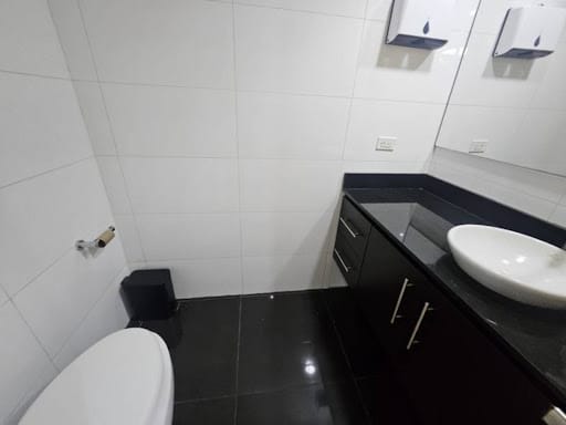Oficina en arriendo en El Castillo, Medellín, 65 m² · foto 11 de 22