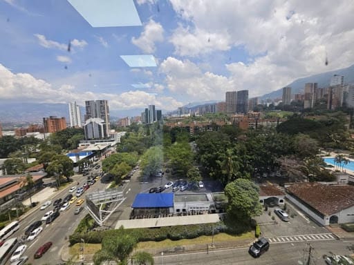 Oficina en arriendo en El Castillo, Medellín, 65 m² · foto 17 de 22