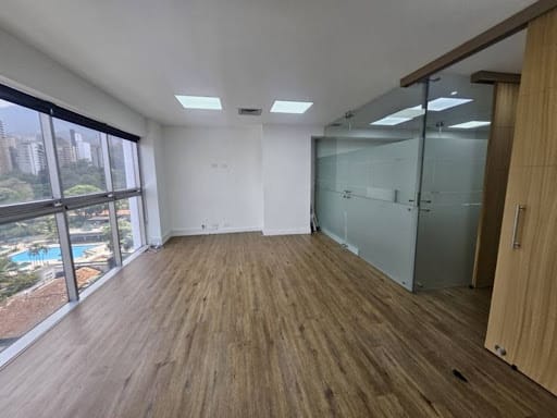 Oficina en arriendo en El Castillo, Medellín, 65 m² · foto 20 de 22