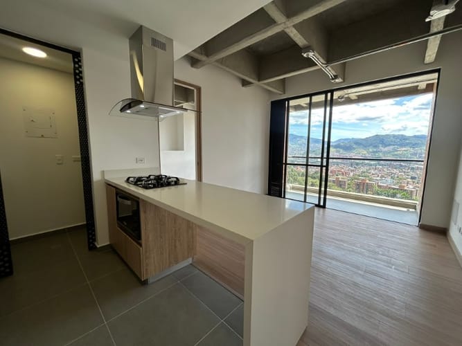 Apartamento de 2 alcobas en arriendo en Loma Del Escobero, Envigado, 77 m² · foto 6 de 24