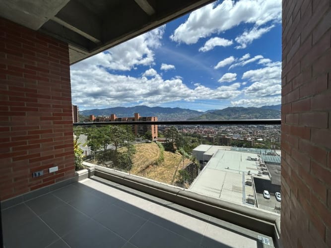 Apartamento de 2 alcobas en arriendo en Loma Del Escobero, Envigado, 77 m² · foto 18 de 24