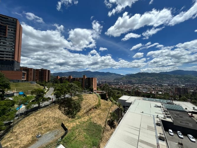 Apartamento de 2 alcobas en arriendo en Loma Del Escobero, Envigado, 77 m² · foto 19 de 24