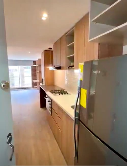 Apartaestudio en arriendo en La Candelaria, Bogotá, 28 m² · foto 8 de 21