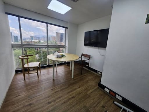 Oficina en arriendo en El Castillo, Medellín, 65 m² · foto 13 de 13