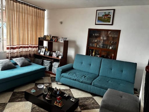 Casa de 4 alcobas en venta en Modelo Norte, Bogotá, 133 m² · foto 2 de 24