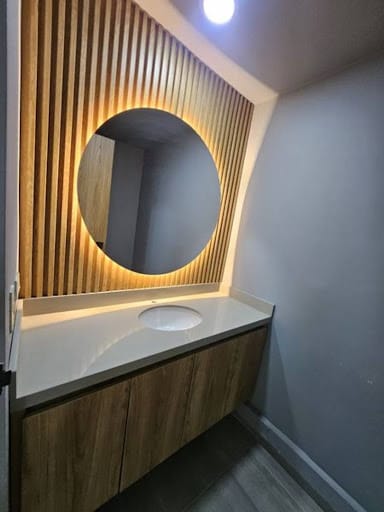 Oficina en arriendo en El Castillo, Medellín, 65 m² · foto 8 de 18