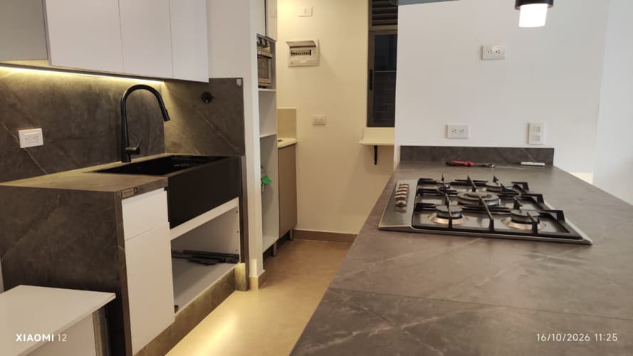 Apartamento de 3 alcobas en arriendo en Ciudad Del Río, Medellín, 80 m² · foto 4 de 18