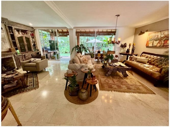 Casa de 3 alcobas en venta en Loma Benedictinos, Envigado, 318 m² · foto 5 de 24