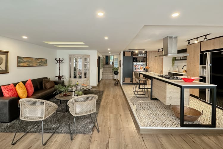 Apartamento de 2 alcobas en venta en El Retiro, Bogotá, 150 m² · foto 2 de 24