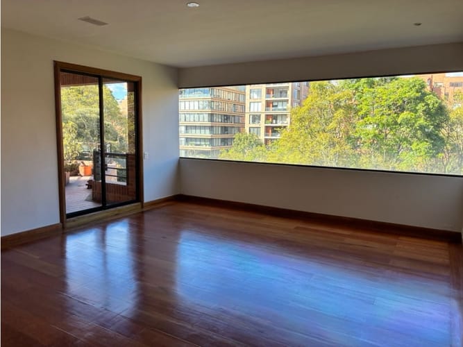 Apartamento de 4 alcobas en venta en La Cabrera, Bogotá, 440 m² · foto 4 de 24