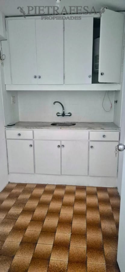 Apartamento en alquiler, 1 dormitorio, 1 baño, garaje. Centro. · Foto 3