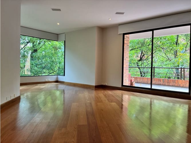 Apartamento de 4 alcobas en venta en La Cabrera, Bogotá, 440 m² · foto 11 de 24