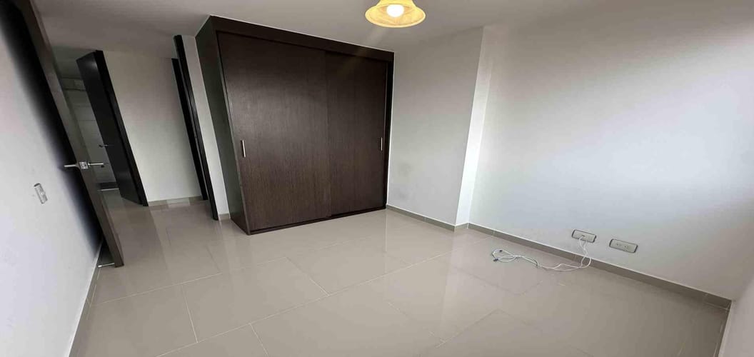 Apartamento de 3 alcobas en arriendo en La Cuenca, Envigado, 80 m² · foto 8 de 16