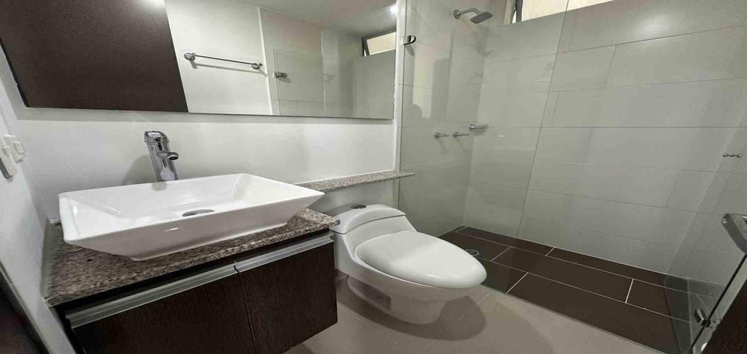 Apartamento de 3 alcobas en arriendo en La Cuenca, Envigado, 80 m² · foto 12 de 16
