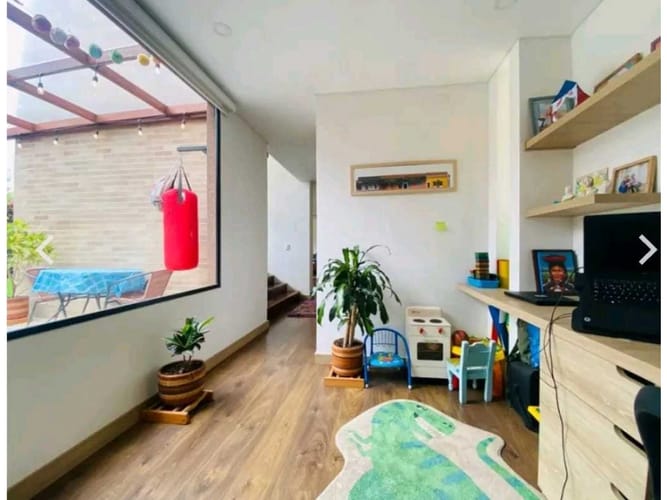 Casa de 3 alcobas en arriendo en Chuntame, Cajicá, 200 m² · foto 5 de 16