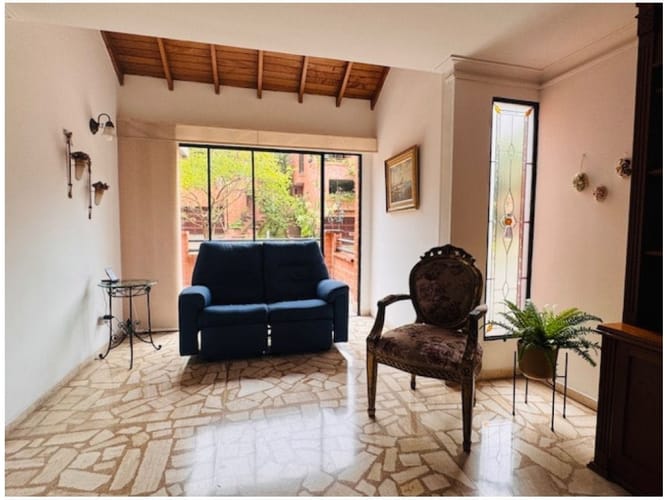 Casa de 3 alcobas en venta en La Florida, Medellín, 266 m² · foto 15 de 24