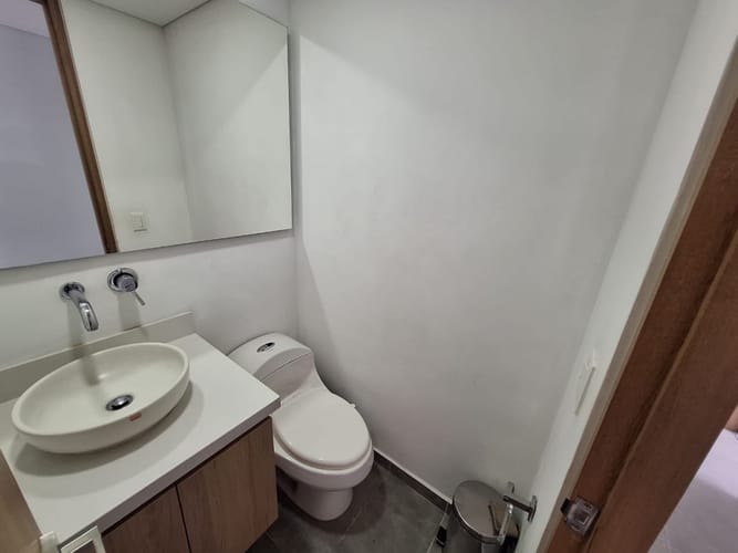 Apartamento de 3 alcobas en arriendo en El Poblado, Medellín, 75 m² · foto 10 de 15