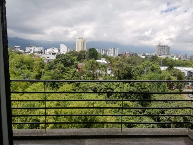Apartamento de 3 alcobas en arriendo en Avenida 19 Norte, Armenia, 83 m² · foto 2 de 20
