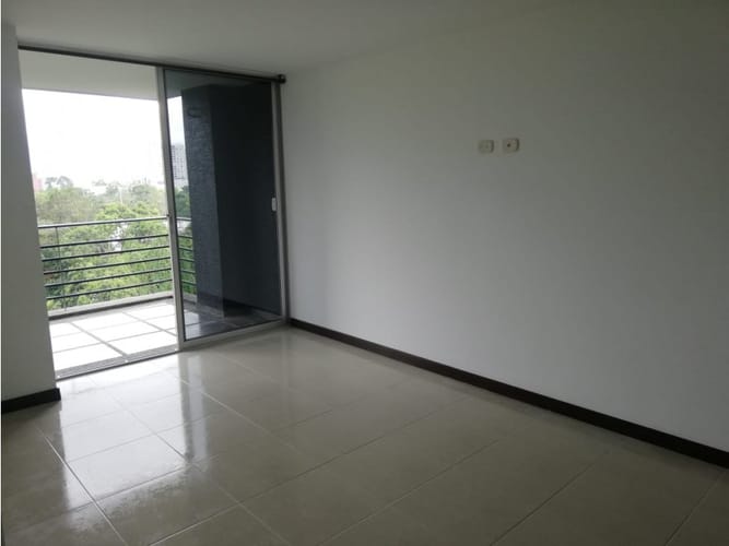 Apartamento de 3 alcobas en arriendo en Avenida 19 Norte, Armenia, 83 m² · foto 5 de 20