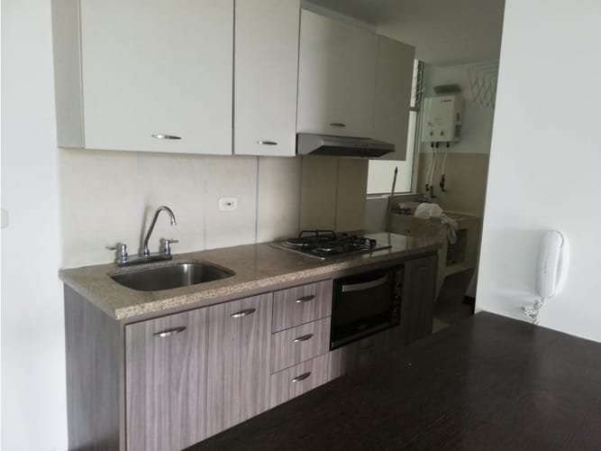 Apartamento de 3 alcobas en arriendo en Avenida 19 Norte, Armenia, 83 m² · foto 6 de 20