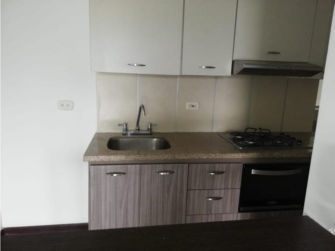Apartamento de 3 alcobas en arriendo en Avenida 19 Norte, Armenia, 83 m² · foto 7 de 20