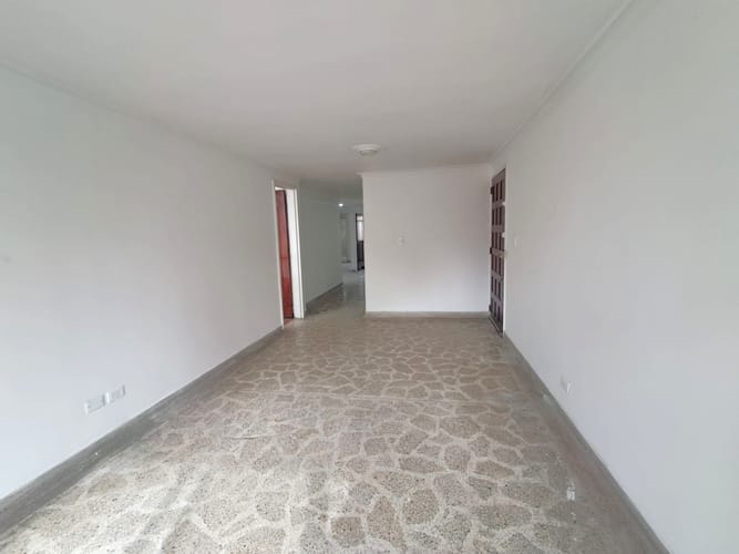 Apartamento de 3 alcobas en arriendo en Laureles, Medellín, 100 m² · foto 2 de 19
