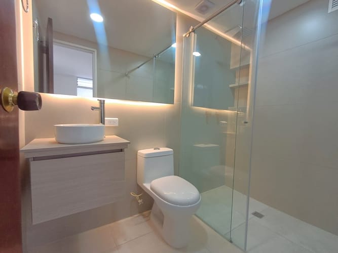 Apartamento de 3 alcobas en arriendo en Laureles, Medellín, 100 m² · foto 11 de 19