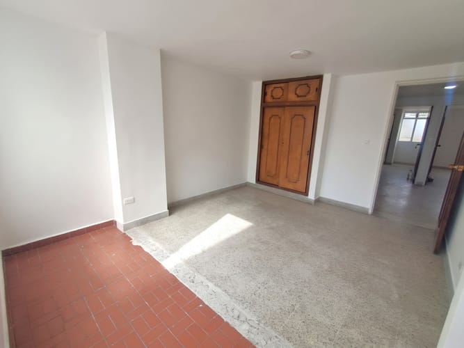 Apartamento de 3 alcobas en arriendo en Laureles, Medellín, 100 m² · foto 13 de 19