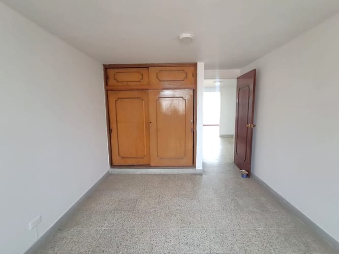 Apartamento de 3 alcobas en arriendo en Laureles, Medellín, 100 m² · foto 15 de 19