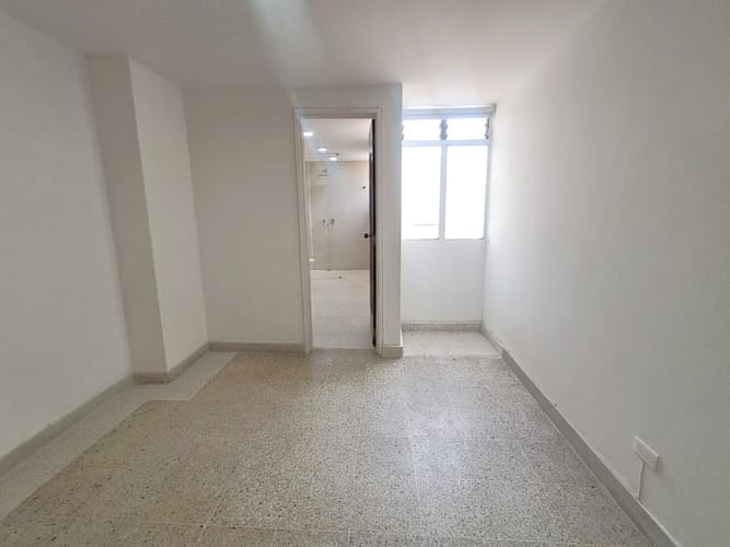 Apartamento de 3 alcobas en arriendo en Laureles, Medellín, 100 m² · foto 16 de 19