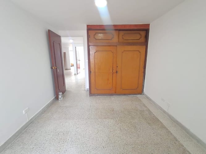 Apartamento de 3 alcobas en arriendo en Laureles, Medellín, 100 m² · foto 17 de 19