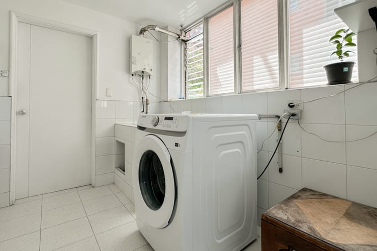 Apartamento de 3 alcobas en venta en Chico, Bogotá, 245 m² · foto 9 de 23