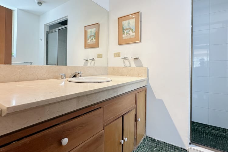 Apartamento de 3 alcobas en venta en Chico, Bogotá, 245 m² · foto 12 de 23
