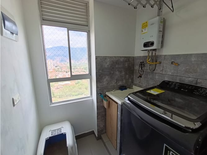 Apartamento de 3 alcobas en venta en Machado, Copacabana, 79 m² · foto 12 de 16