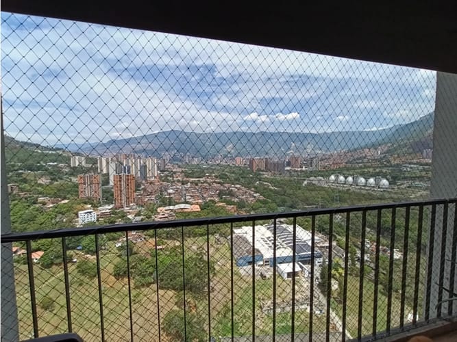 Apartamento de 3 alcobas en venta en Machado, Copacabana, 79 m² · foto 13 de 16