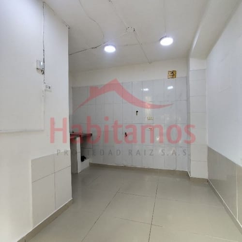 Local en arriendo en Cristobal, Medellín · foto 2 de 3
