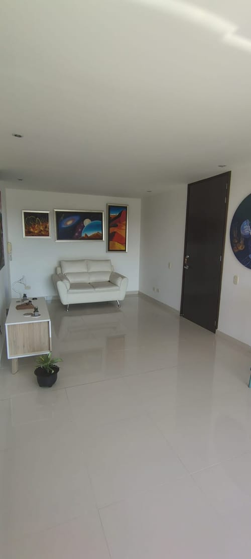 Apartamento de 3 alcobas en venta en El Porvenir, Rionegro, 85 m² · foto 2 de 20