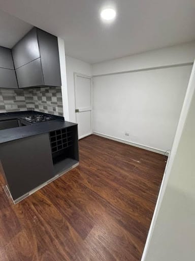 Apartaestudio en arriendo en San Gabriel, Medellín, 57 m² · foto 2 de 8